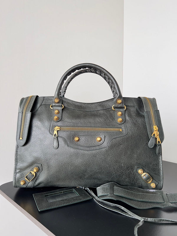 MC-Balenciaga-959