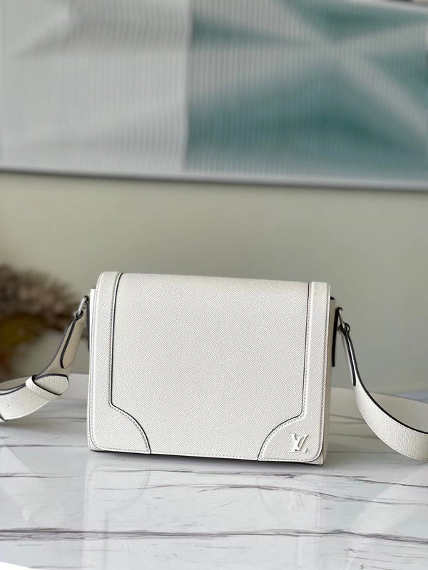 MC-LV-Bags-2317