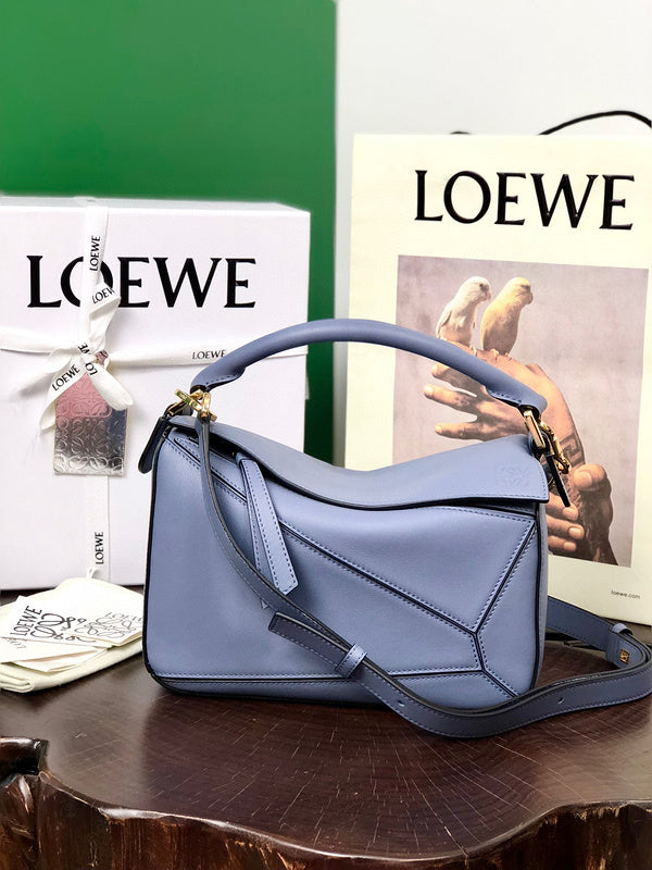 MC-Loewe-579