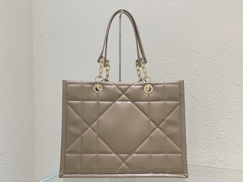 MC-Christian Dior-2123