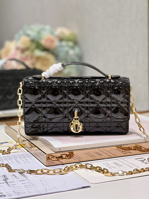 MC-Christian Dior-2125