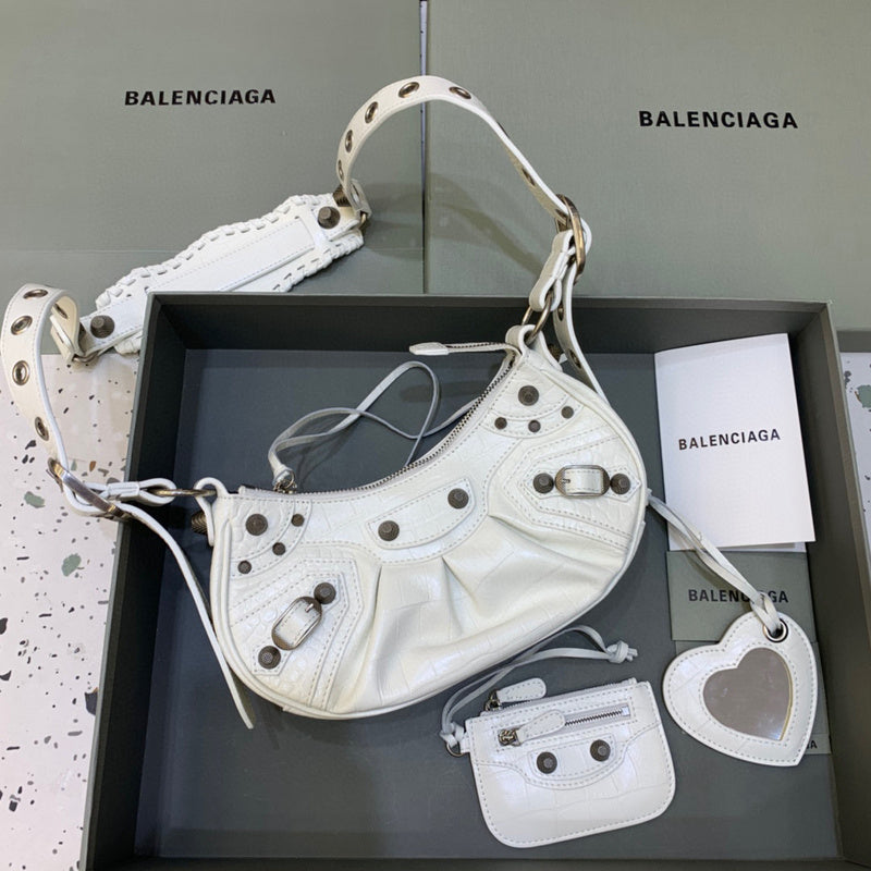 MC-Balenciaga-967