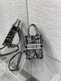 MC-Christian Dior-2128