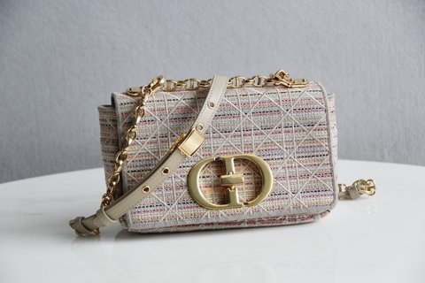 MC-Christian Dior-2131