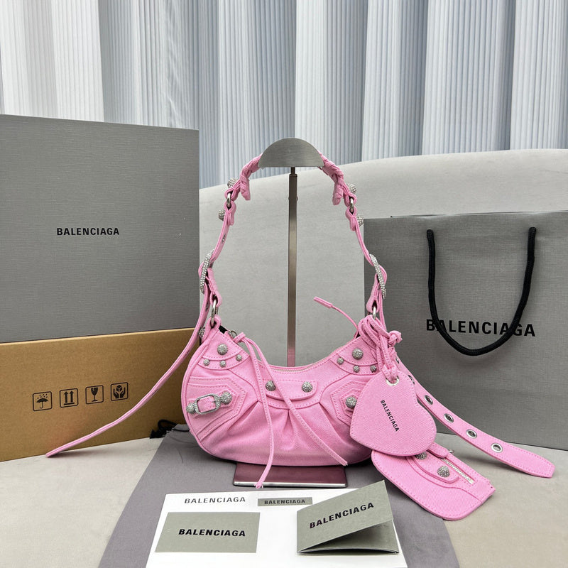 MC-Balenciaga-976