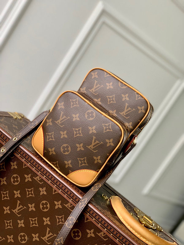 MC-LV-Bags-2352
