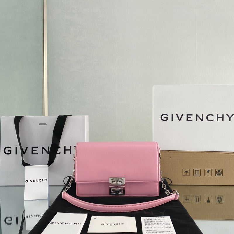 MC-GIVENCHY-304