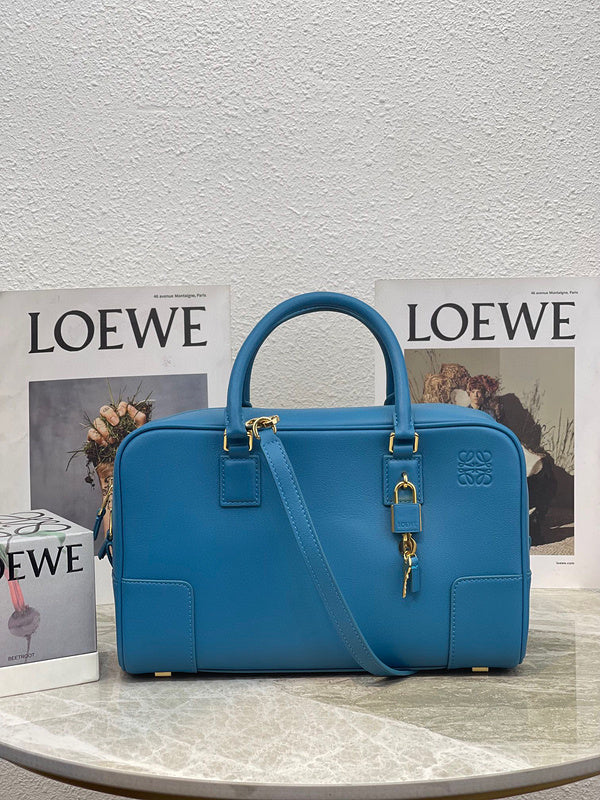 MC-Loewe-588