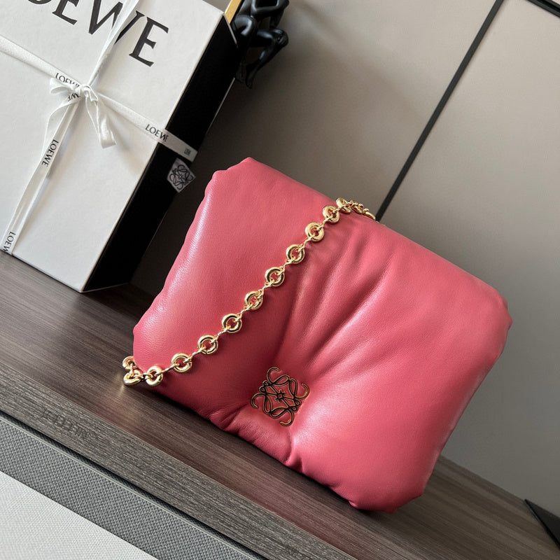 MC-Loewe-590