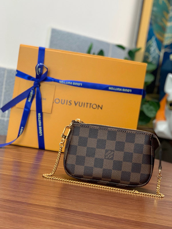 MC-LV-Bags-2376