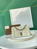 MC-Burberry-351