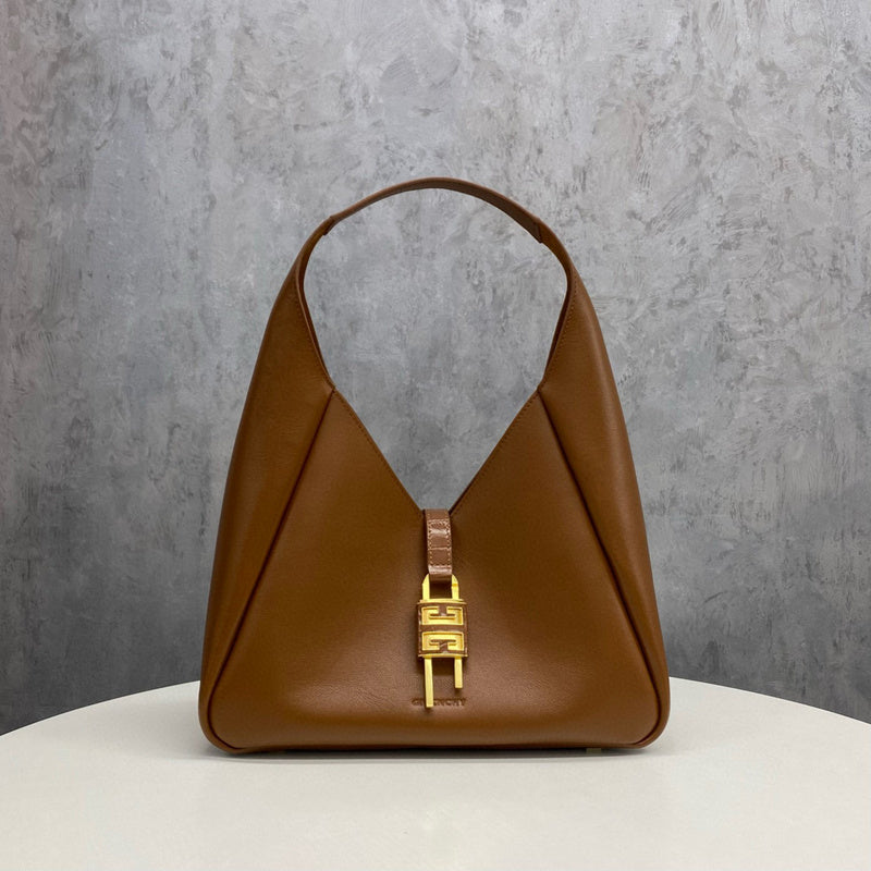 MC-GIVENCHY-317