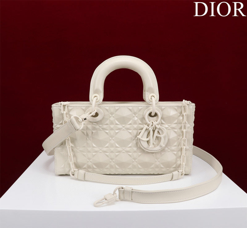 MC-Christian Dior-2223
