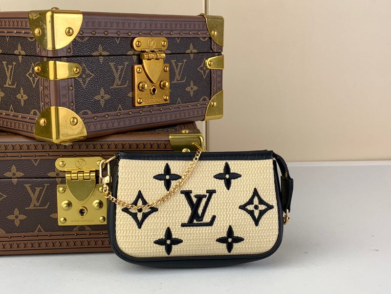 MC-LV-Bags-2431