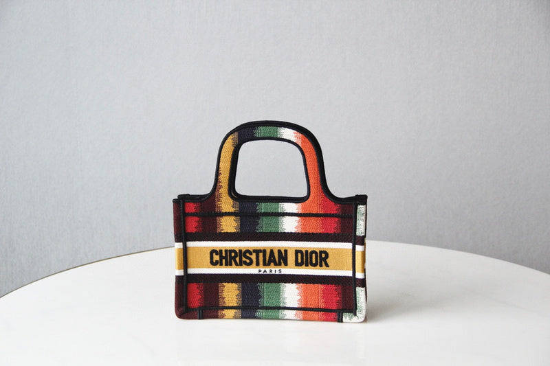 MC-Christian Dior-2254
