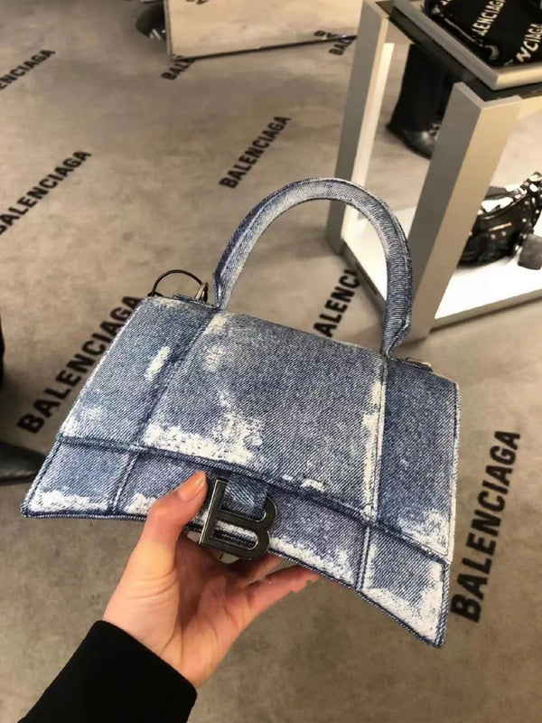 MC-Balenciaga-1011
