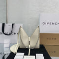 MC-GIVENCHY-324