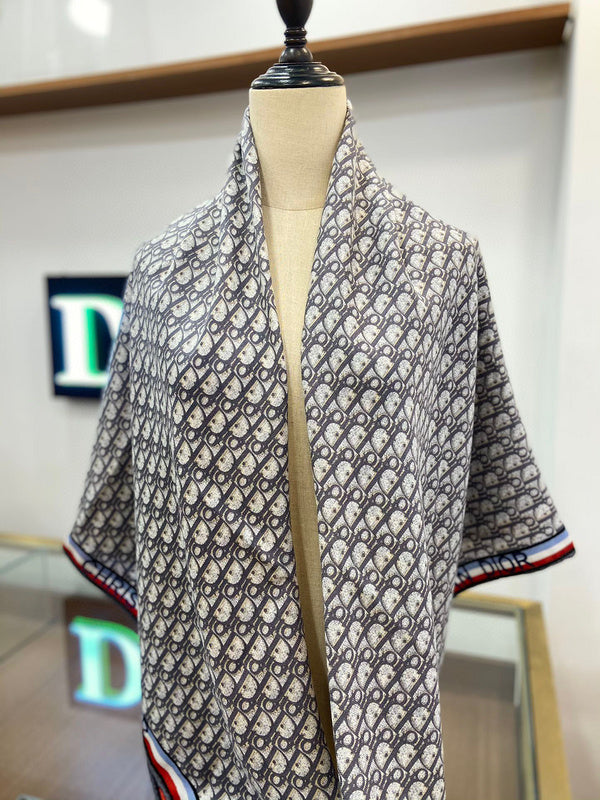 MC-Scarfs-769