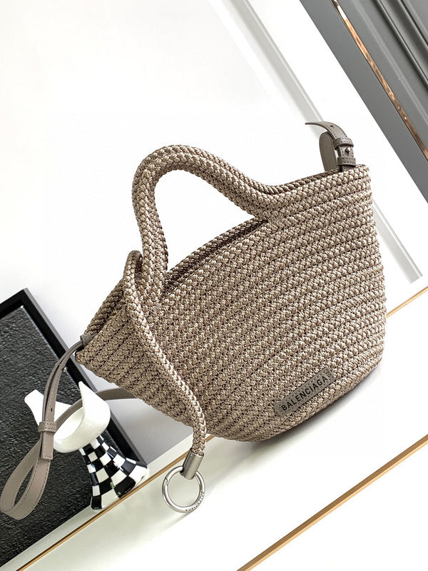 MC-Balenciaga-1020