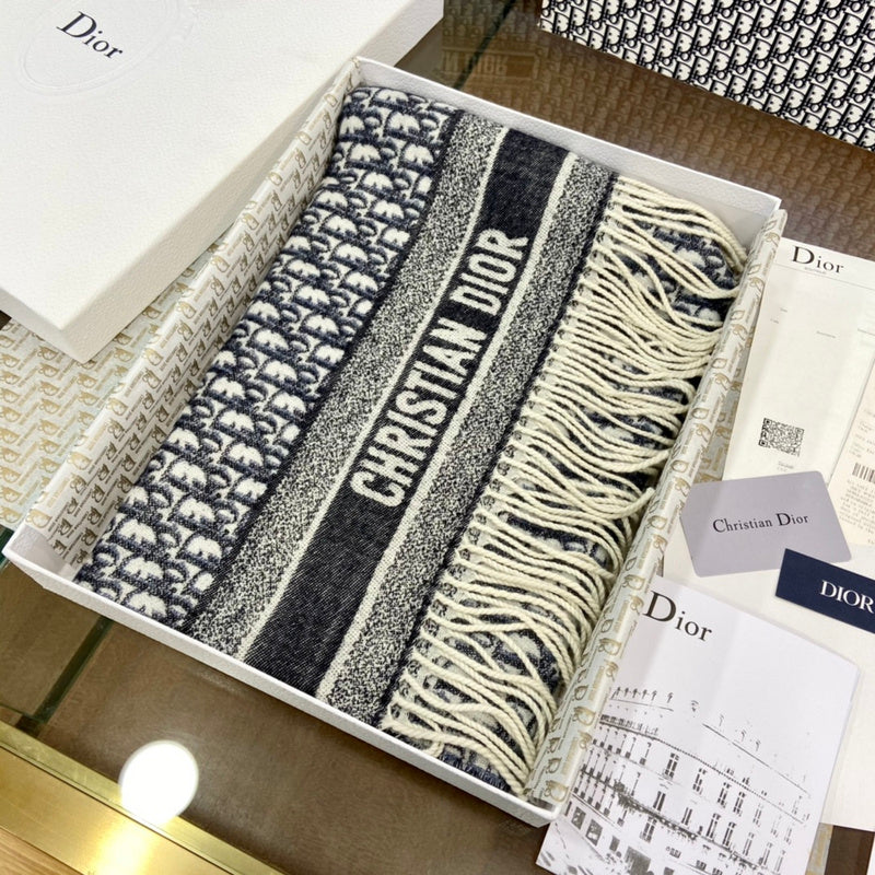 MC-Scarfs-780