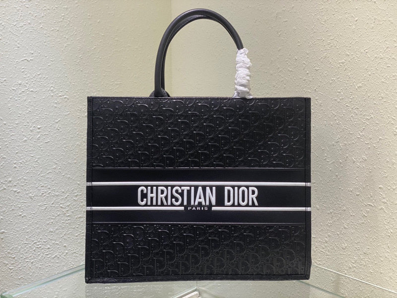 MC-Christian Dior-2320