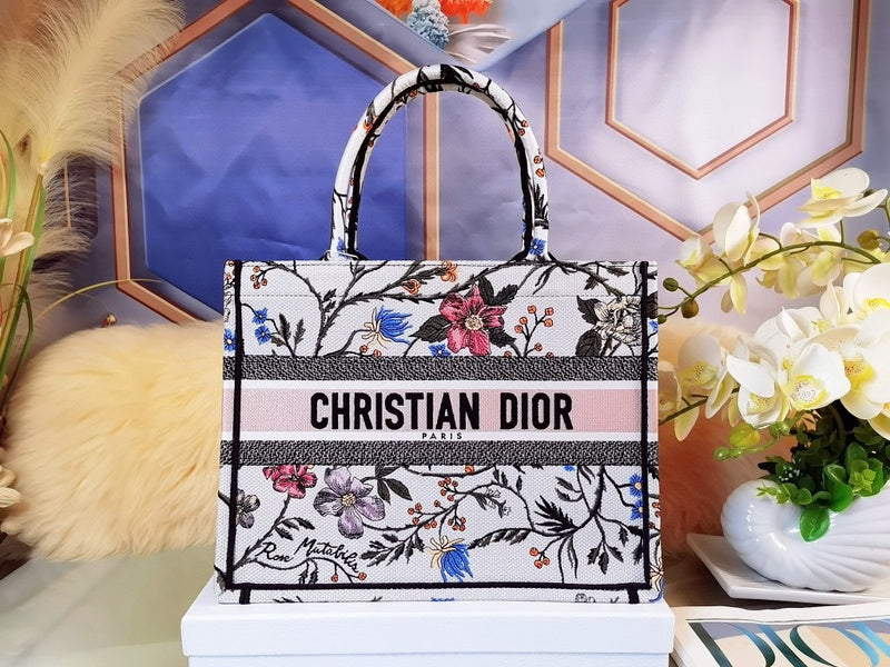 MC-Christian Dior-2330