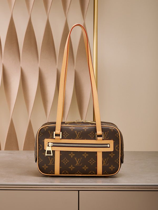 MC-LV-Bags-2511