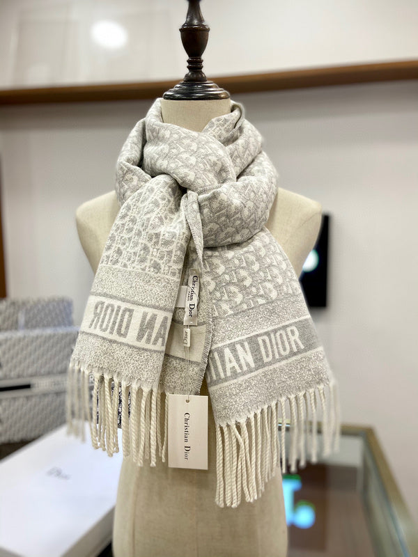 MC-Scarfs-789