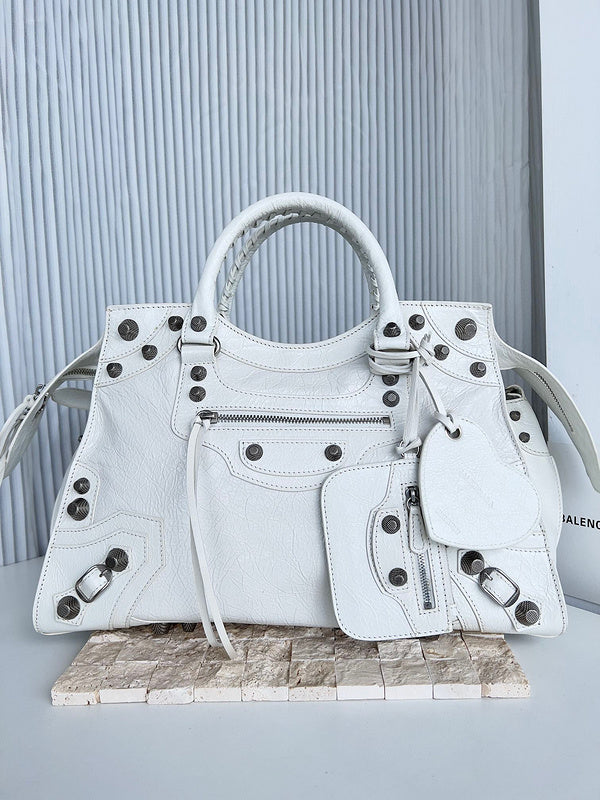 MC-Balenciaga-1032
