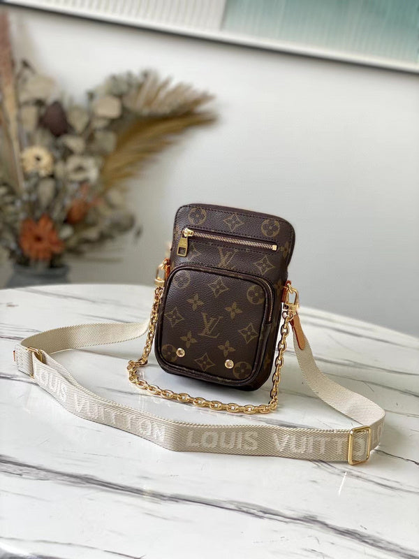 MC-LV-Bags-2543