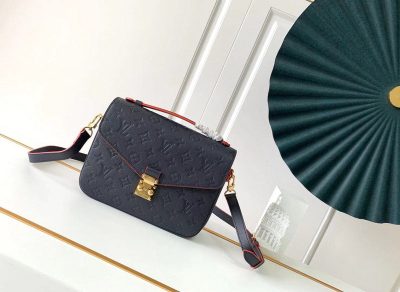 MC-LV-Bags-2560