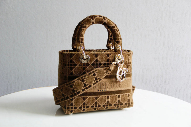 MC-Christian Dior-2391