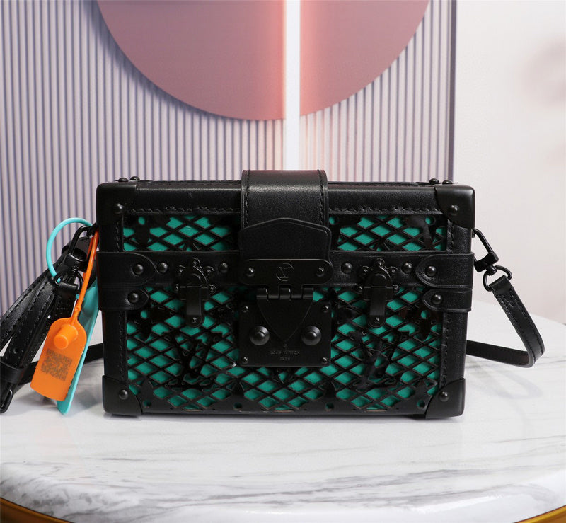 MC-LV-Bags-2585