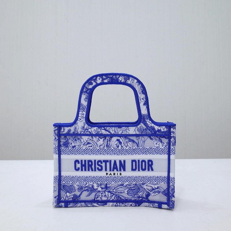 MC-Christian Dior-2400
