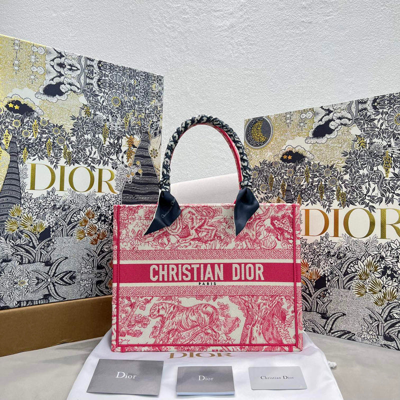 MC-Christian Dior-2406
