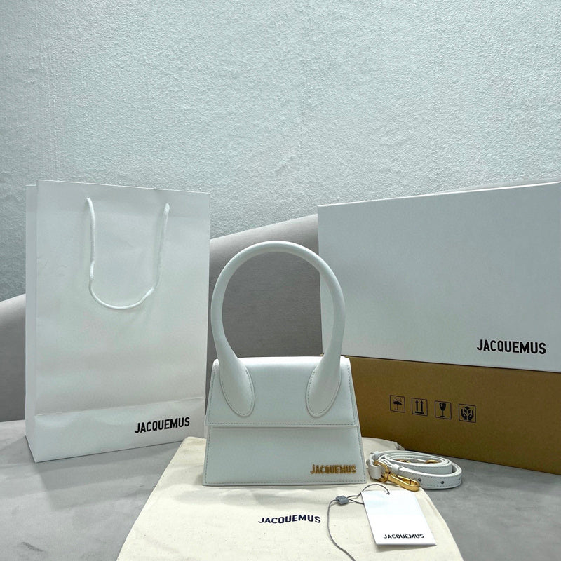 MC-JACQUEMUS-192