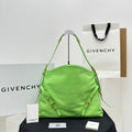 MC-GIVENCHY-348