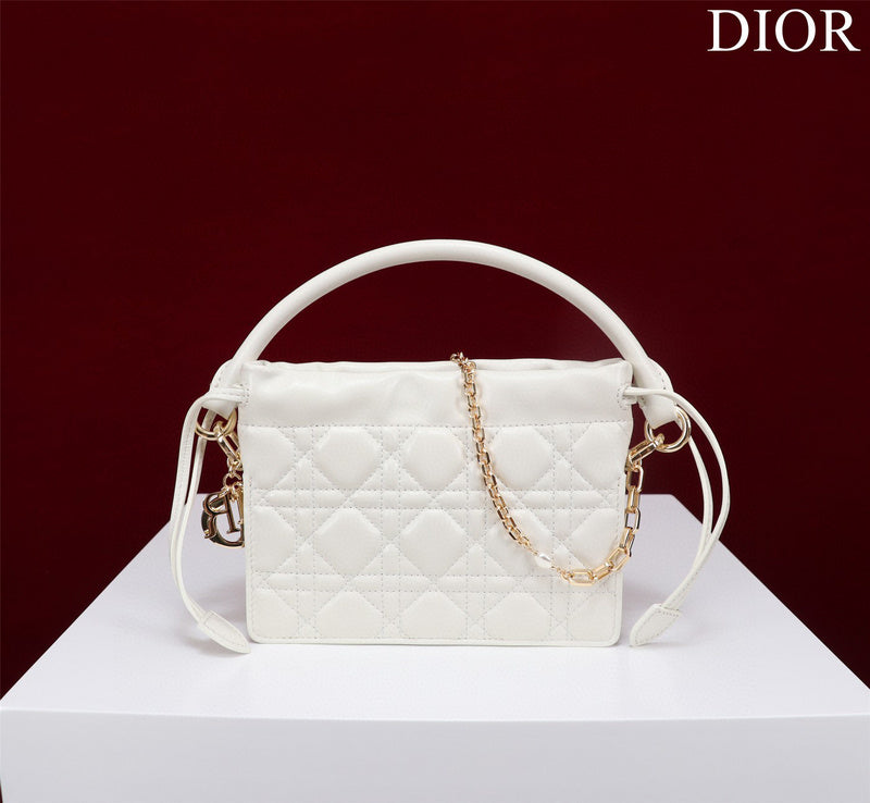MC-Christian Dior-2420