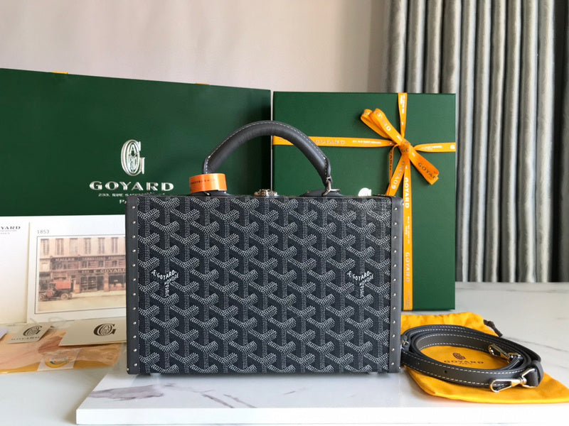 MC-Goyard-879