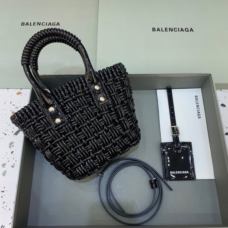 MC-Balenciaga-1065