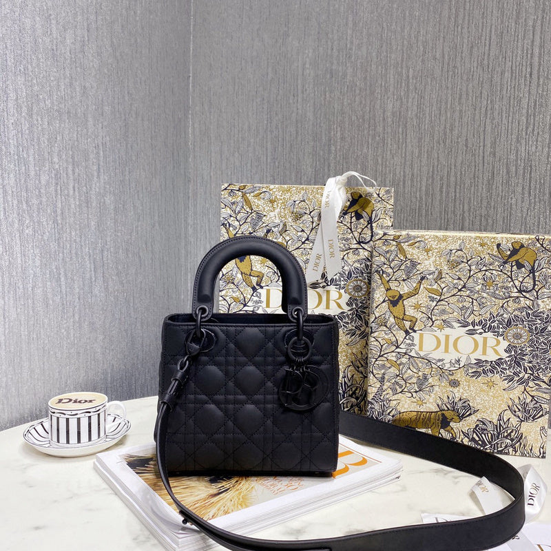 MC-Christian Dior-2435