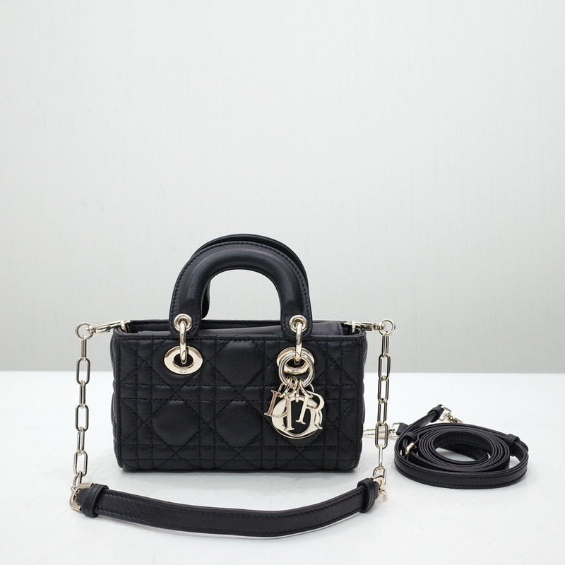 MC-Christian Dior-2438