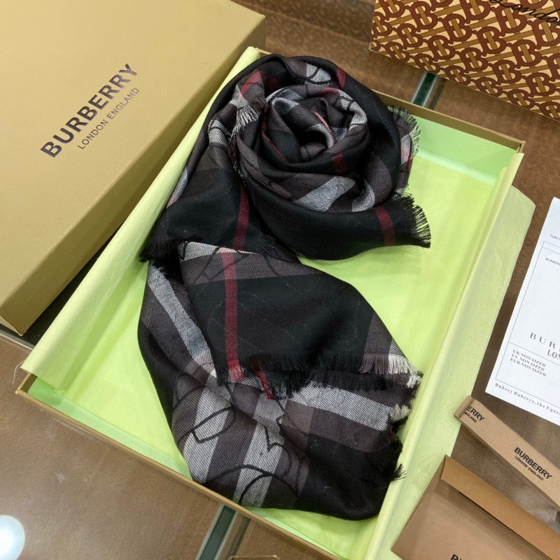 MC-Scarfs-823
