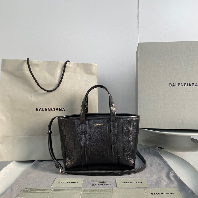 MC-Balenciaga-1076