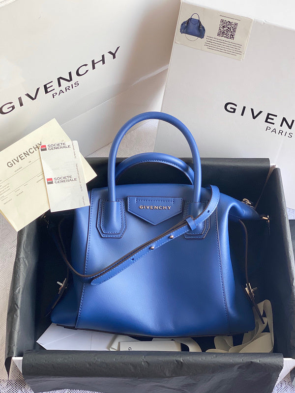 MC-GIVENCHY-350