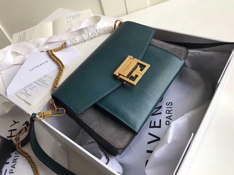 MC-GIVENCHY-351