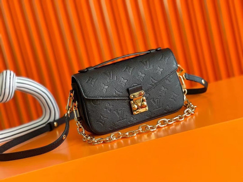 MC-LV-Bags-2659