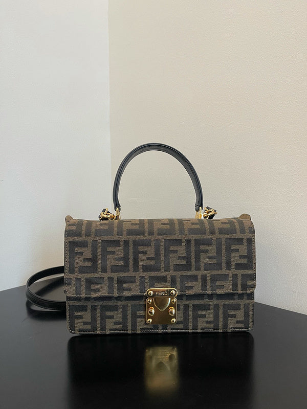 MC-FENDI-2592