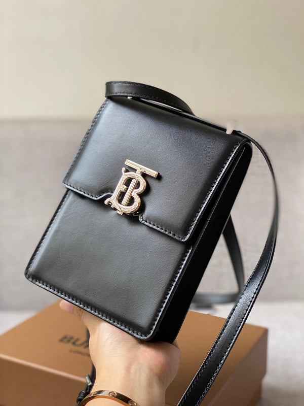 MC-Burberry-393
