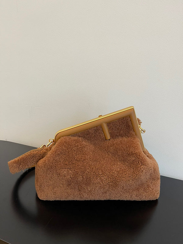 MC-FENDI-2617